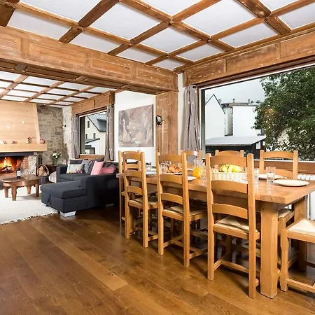 Des Fleurs Chalet